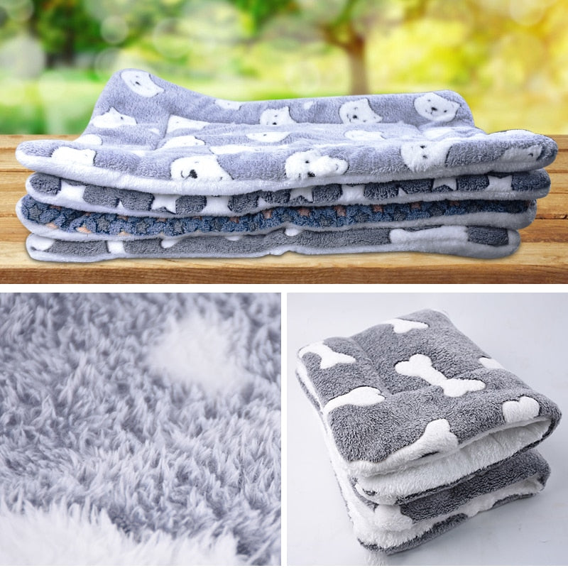 Fluffy Pet Blanket & Mat – Thickened Flannel for Dogs & Cats | Sizes S–3XL
