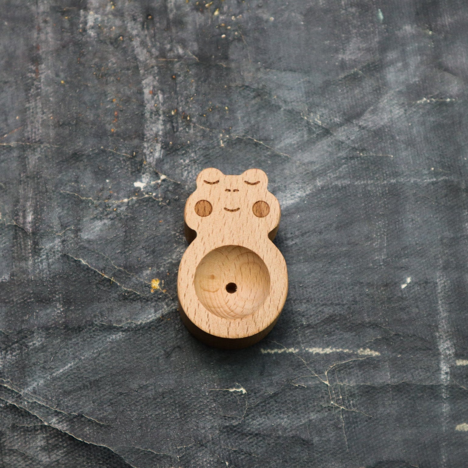 Frog Wooden Essential Oil Diffuser & Incense Holder – FSC Wood, No Power Needed | Plantish.